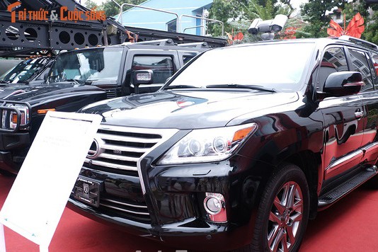 Can canh Lexus LX570 boc thep cua Cong An Viet Nam-Hinh-7